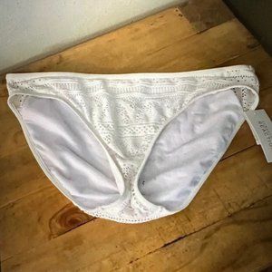 Brand New White crochet eyelet knit bikini bottoms by Kenneth Cole Reaction L